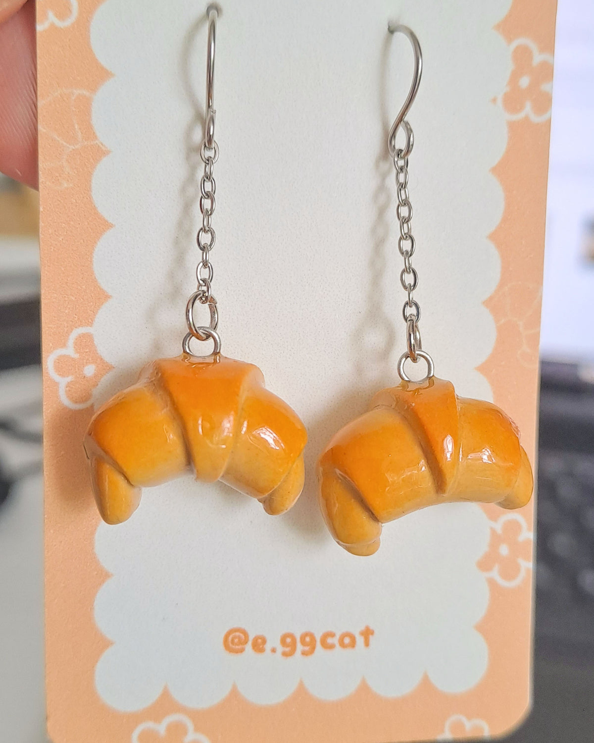 Tiny Croissant - Earrings