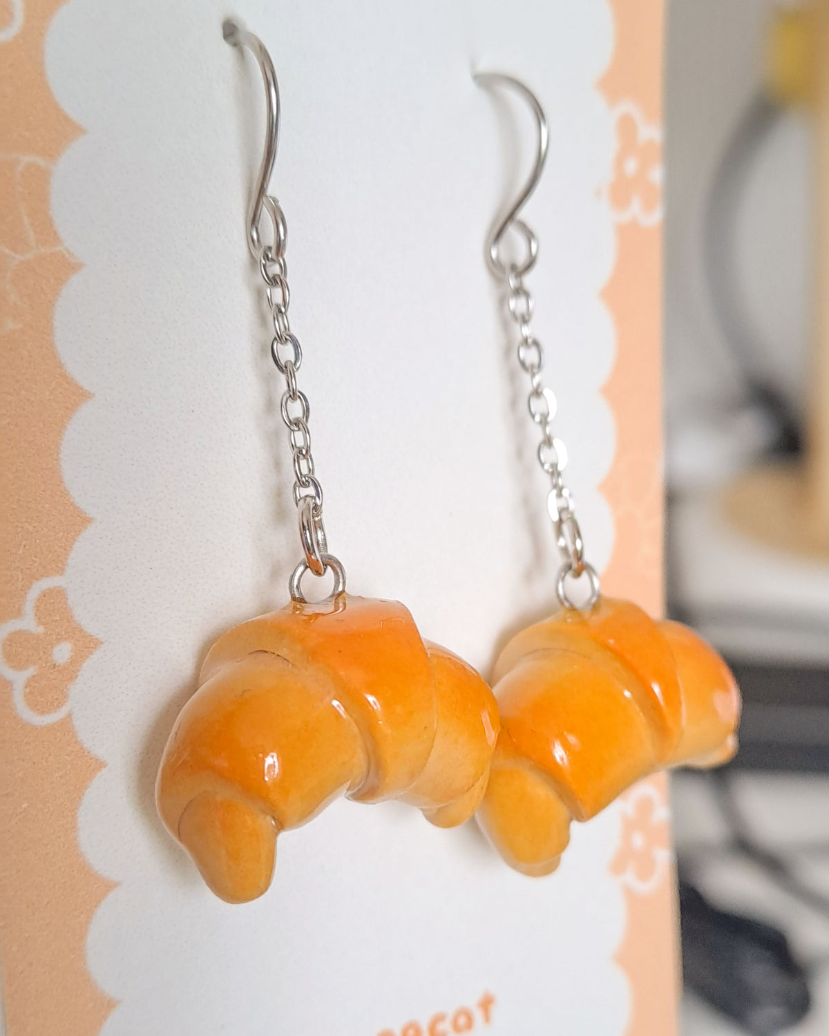 Tiny Croissant - Earrings